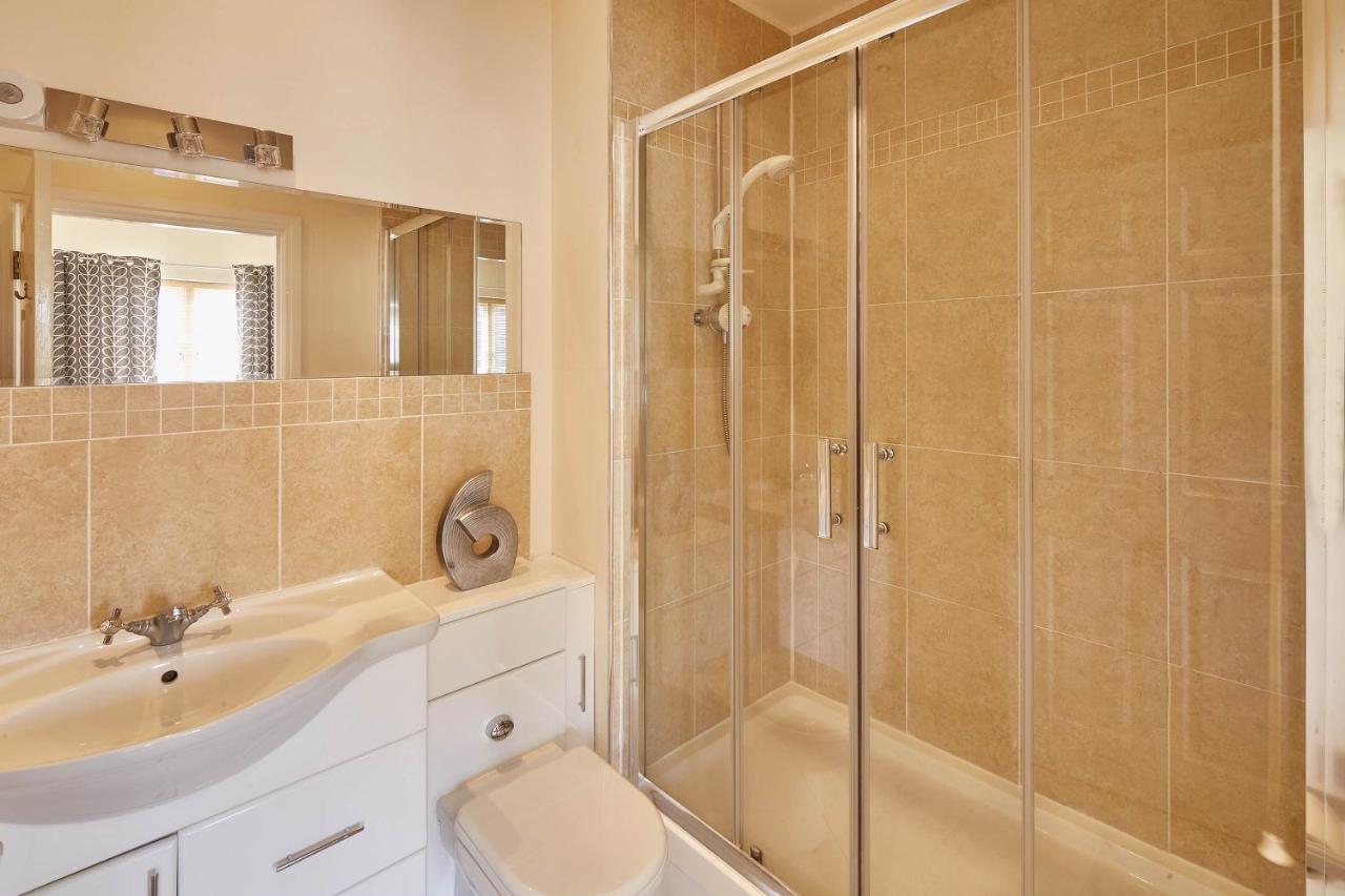 Host & Stay - The Scuttlebutt Townhouse Whitby Esterno foto